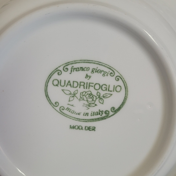 Vintage White Embossed Dinnerware Bowls Floral Italy - Picture 6 of 15